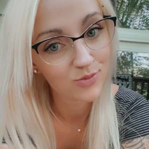 Meet your Posher, Karalissa